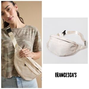New Francesca’s Leslie Ivory Fanny Pack
